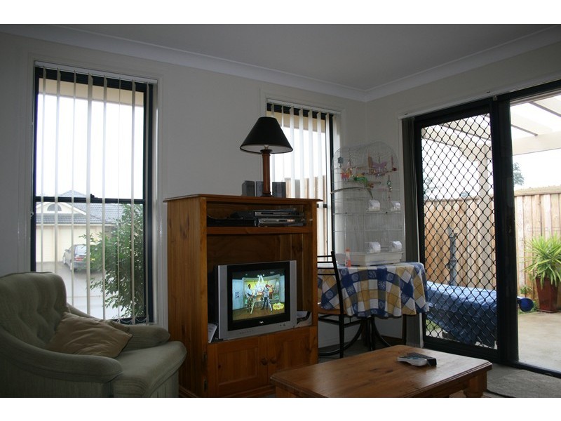 1/21 Hillview Avenue, Dungog NSW 2420
