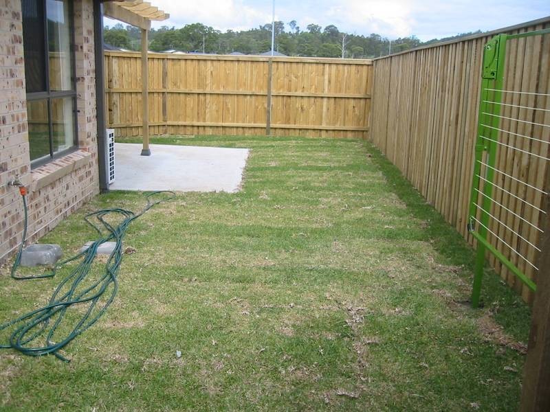 1/19 Hillview Avenue, Dungog NSW 2420