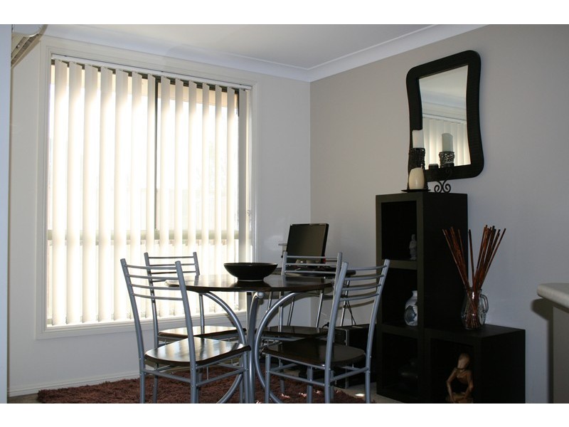 1/19 Hillview Avenue, Dungog NSW 2420