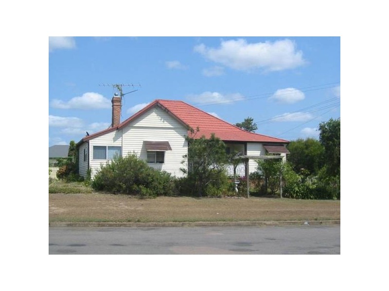 26 Lord Street, Dungog NSW 2420
