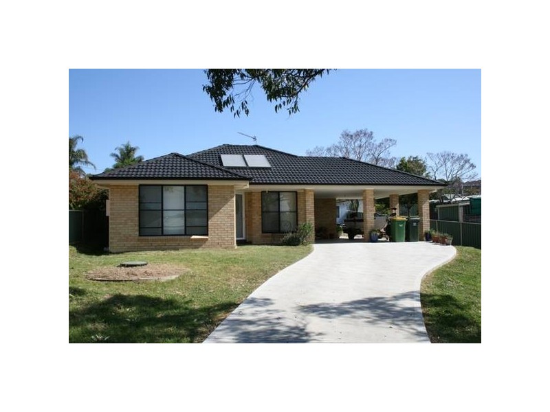 10 Myles Street, Dungog NSW 2420