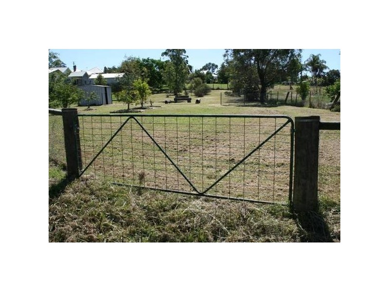 120 Abelard Street, Dungog NSW 2420