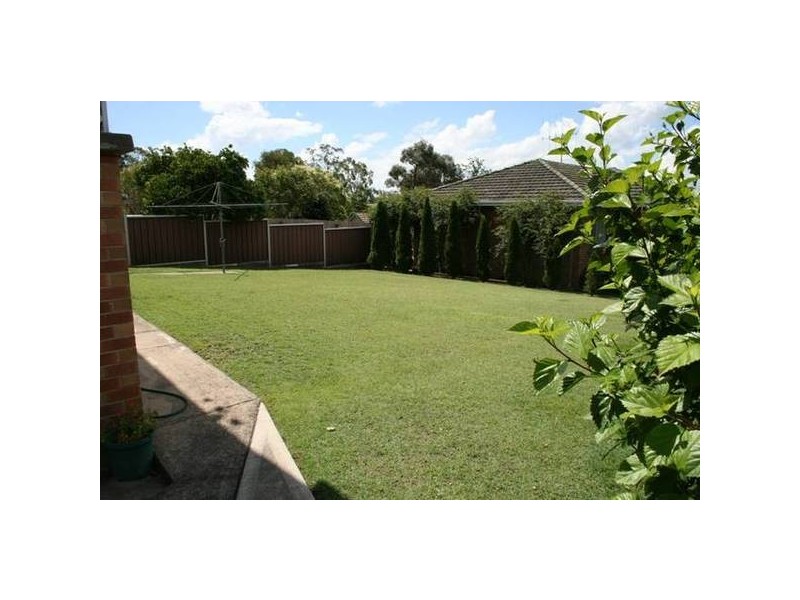 2 Carlton Avenue, Dungog NSW 2420