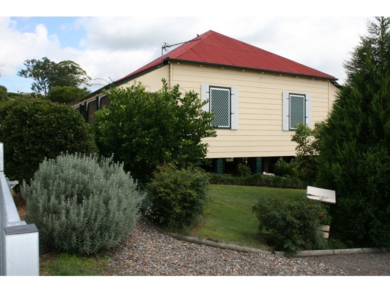 77 Mackay Street, Dungog NSW 2420