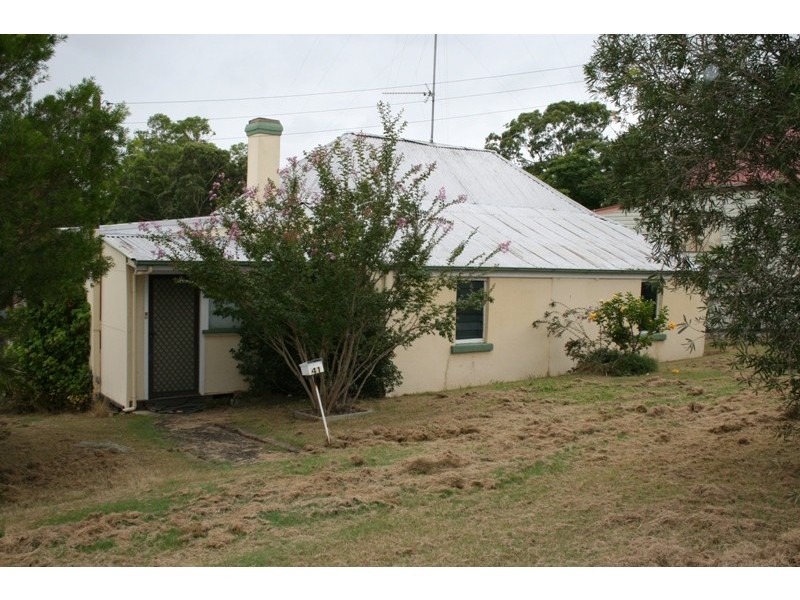 41 Lord Street, Dungog NSW 2420