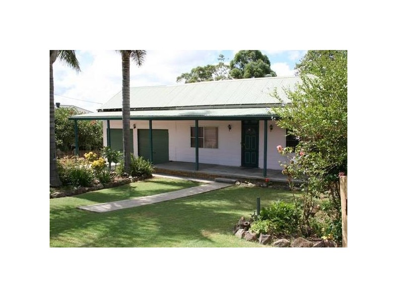 31 Lord Street, Dungog NSW 2420