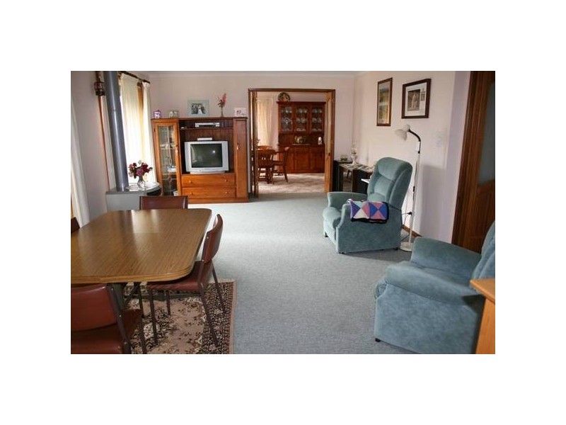 1 Melbee Circuit, Dungog NSW 2420