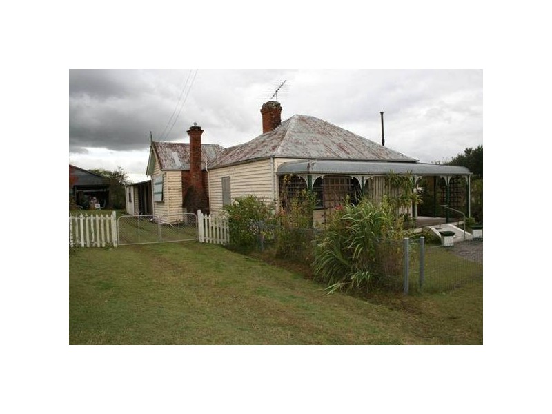 73 Chapman Street, Dungog NSW 2420
