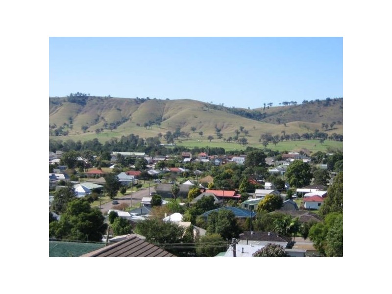 8 Moore Street, Dungog NSW 2420