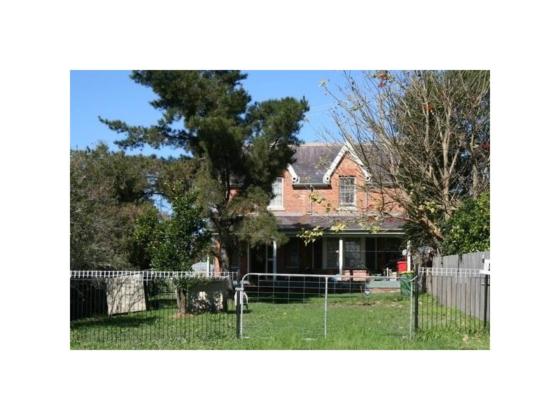 8 Hooke Street, Dungog NSW 2420