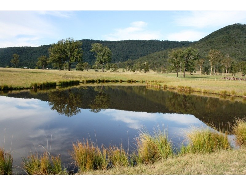 68 Dungog Road, Paterson NSW 2421