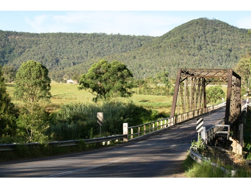 68 Dungog Road, Paterson NSW 2421