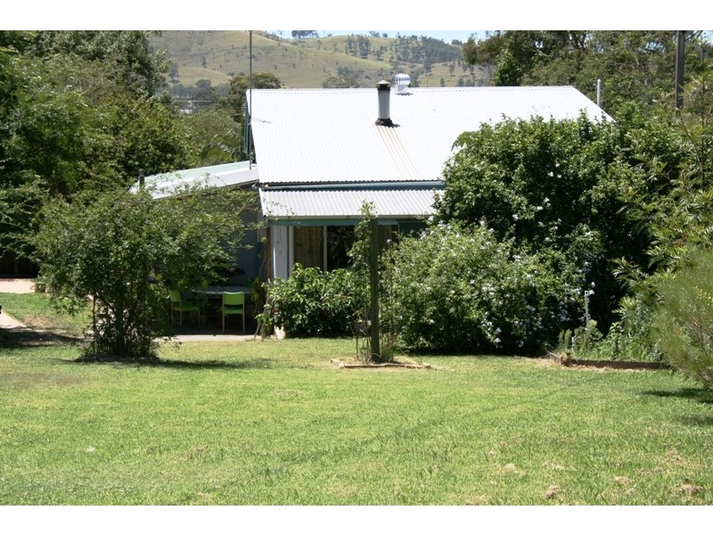 9 Moore Street, Dungog NSW 2420