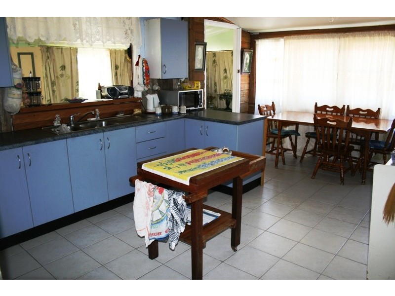 9 Moore Street, Dungog NSW 2420