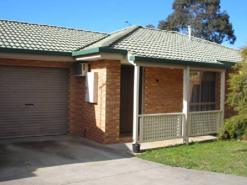 2/8 Emery Court, Wodonga VIC 3690