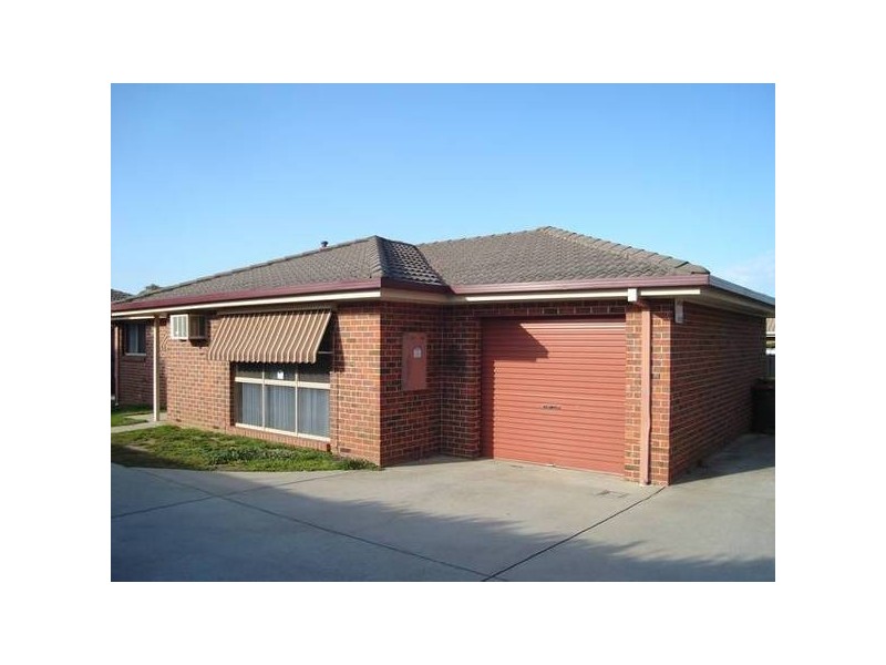 Lawrence Street, Wodonga VIC 3690