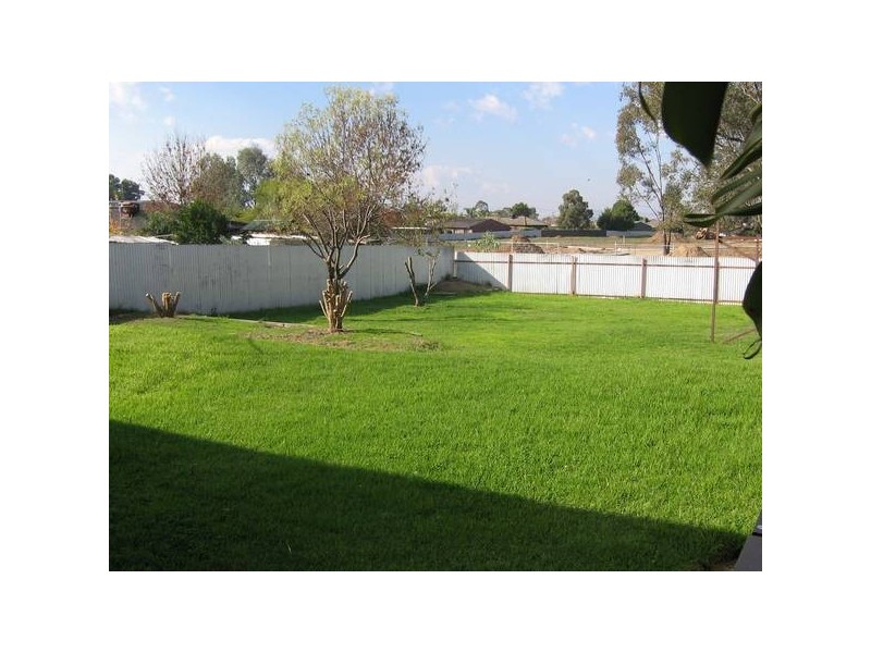 30 Serpentine Avenue, Wodonga VIC 3690