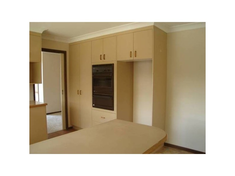 McCulloch Crescent, Wodonga VIC 3690