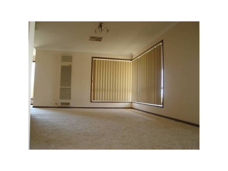 McCulloch Crescent, Wodonga VIC 3690