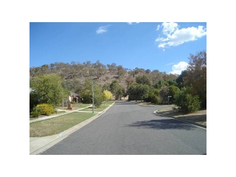 McCulloch Crescent, Wodonga VIC 3690