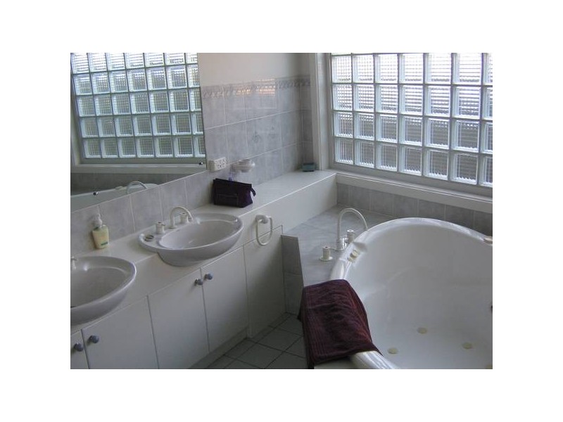 Manning Place, Wodonga VIC 3690