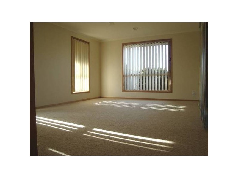 13 Dalton Avenue, Wodonga VIC 3690