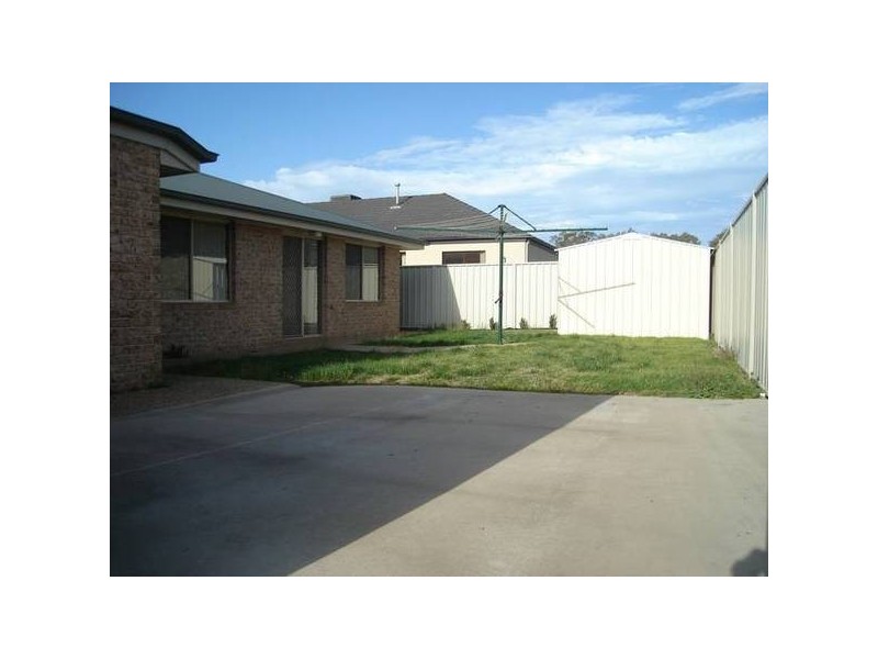 13 Dalton Avenue, Wodonga VIC 3690