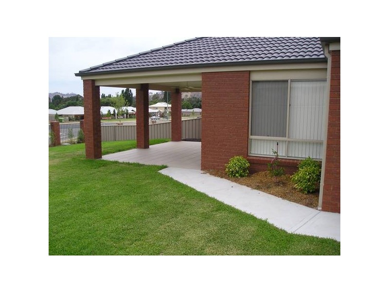 99 Yarralumla Drive, Wodonga VIC 3690