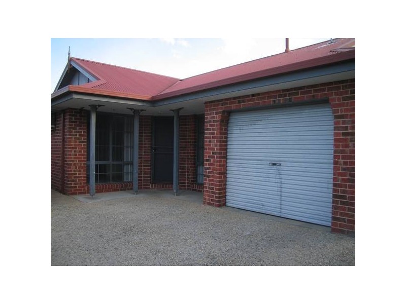 3/45 Kingfisher Drive, Wodonga VIC 3690