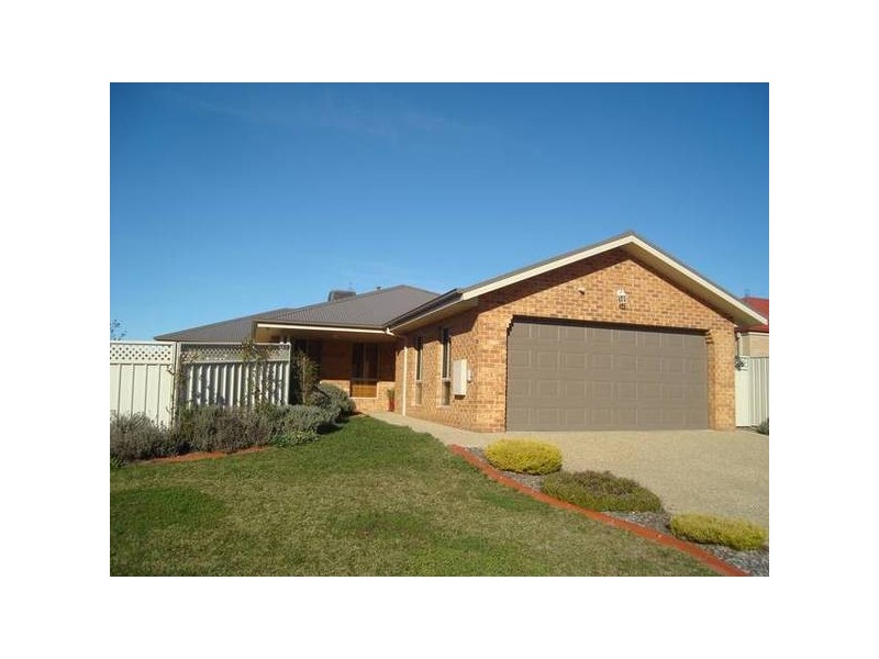 Willoughby Avenue, Wodonga VIC 3690