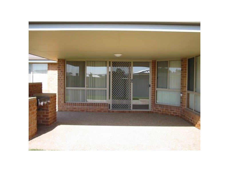 Willoughby Avenue, Wodonga VIC 3690