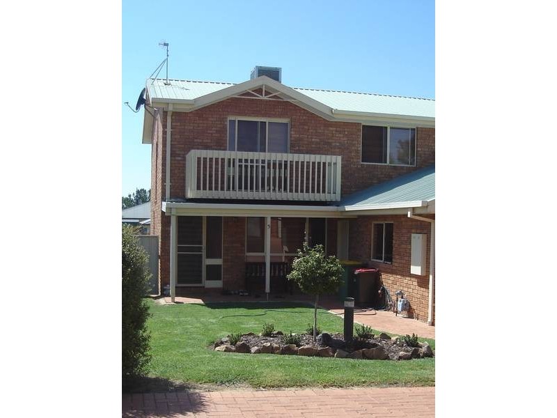 5/2 Bowman Court, Wodonga VIC 3690