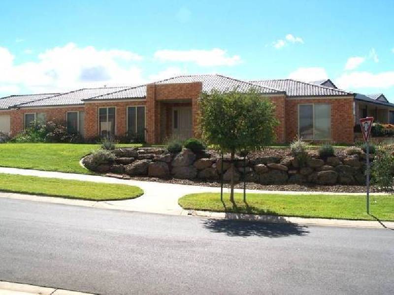 2 Sunningdale Street, Wodonga VIC 3690