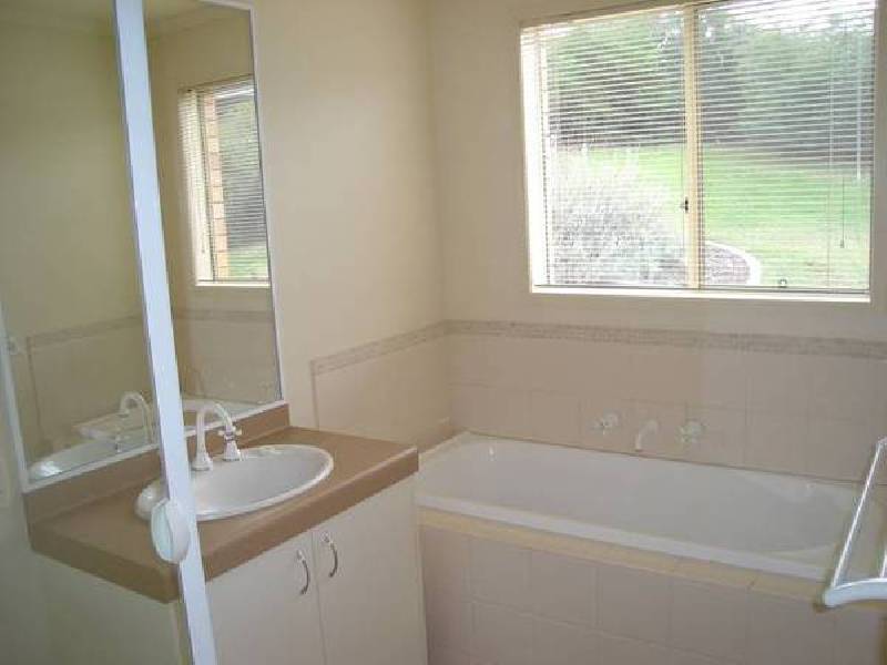 2 Sunningdale Street, Wodonga VIC 3690