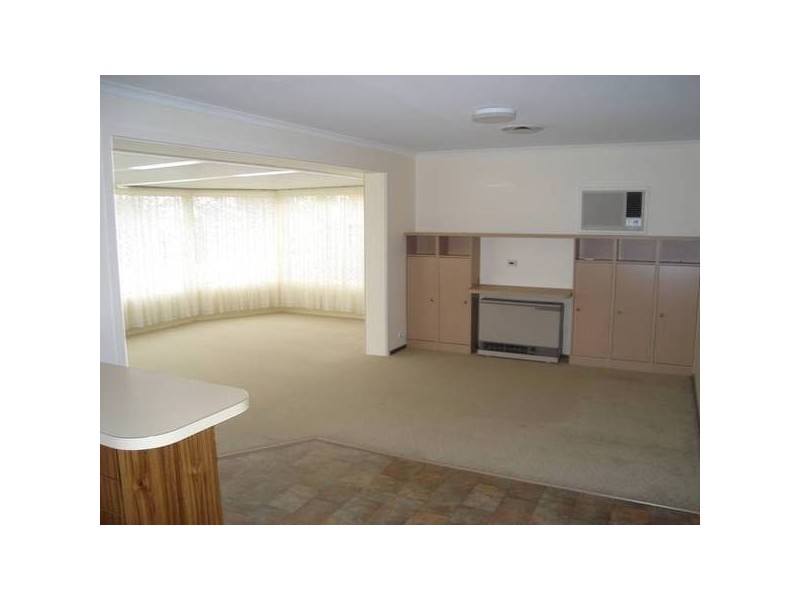 Menzies Street, Wodonga VIC 3690