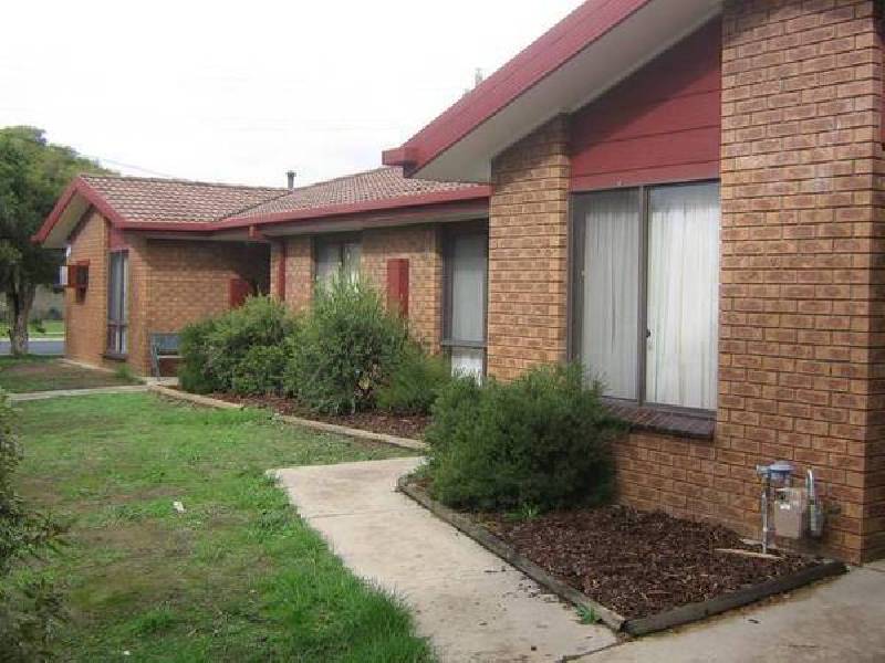 1&2/21 Emerald Avenue, Wodonga VIC 3690