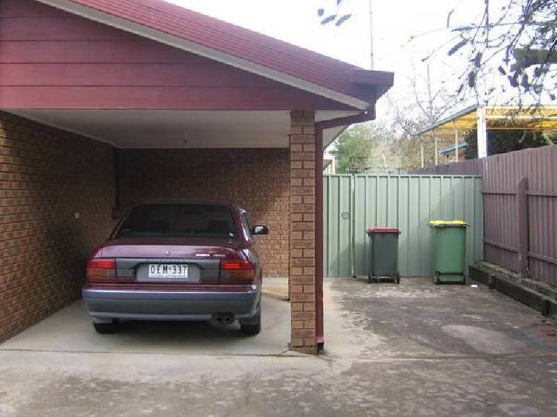 1&2/21 Emerald Avenue, Wodonga VIC 3690