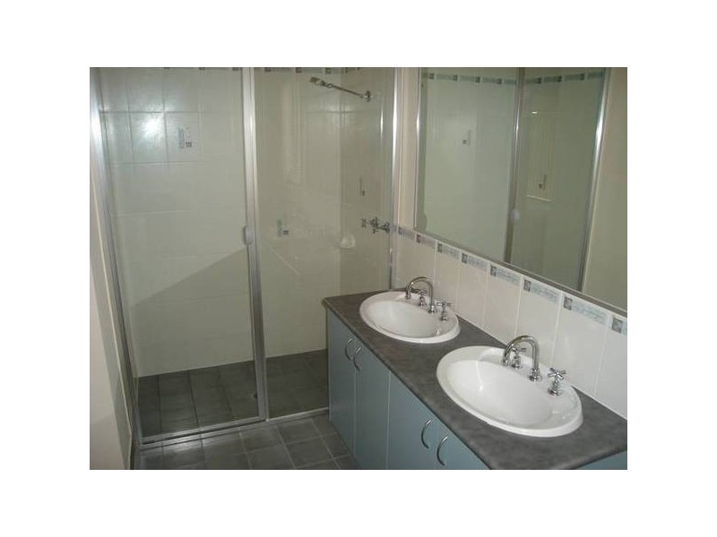 Dalton Avenue, Wodonga VIC 3690