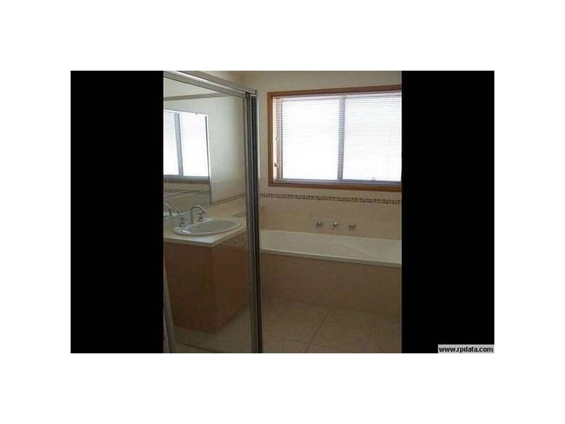 Samantha Terrace, Wodonga VIC 3690