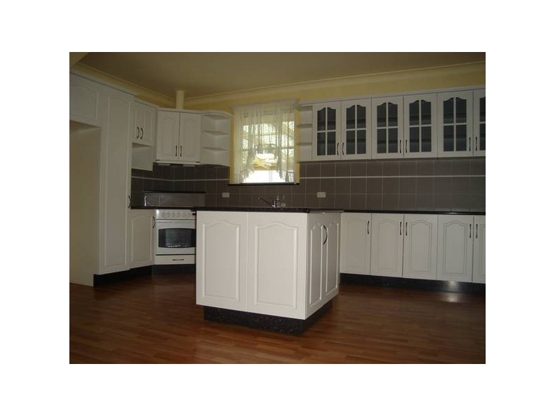 Collins Street, Wodonga VIC 3690