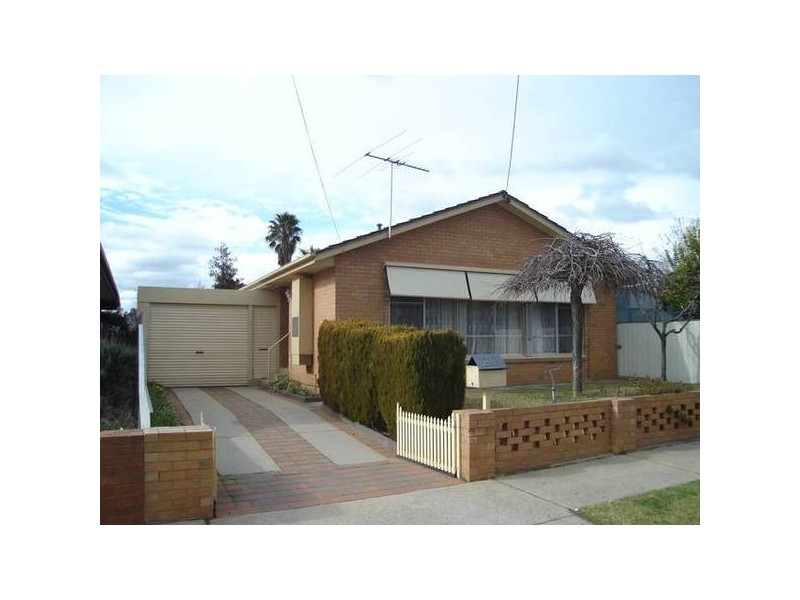 Collins Street, Wodonga VIC 3690