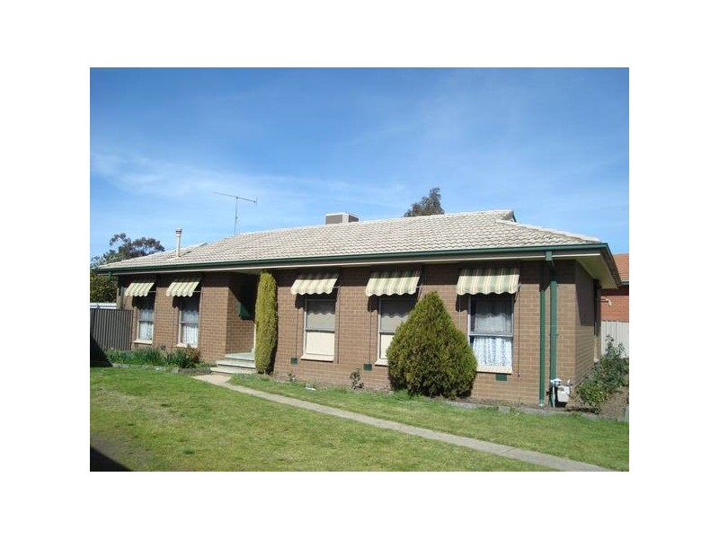 18 Hague Road, Wodonga VIC 3690