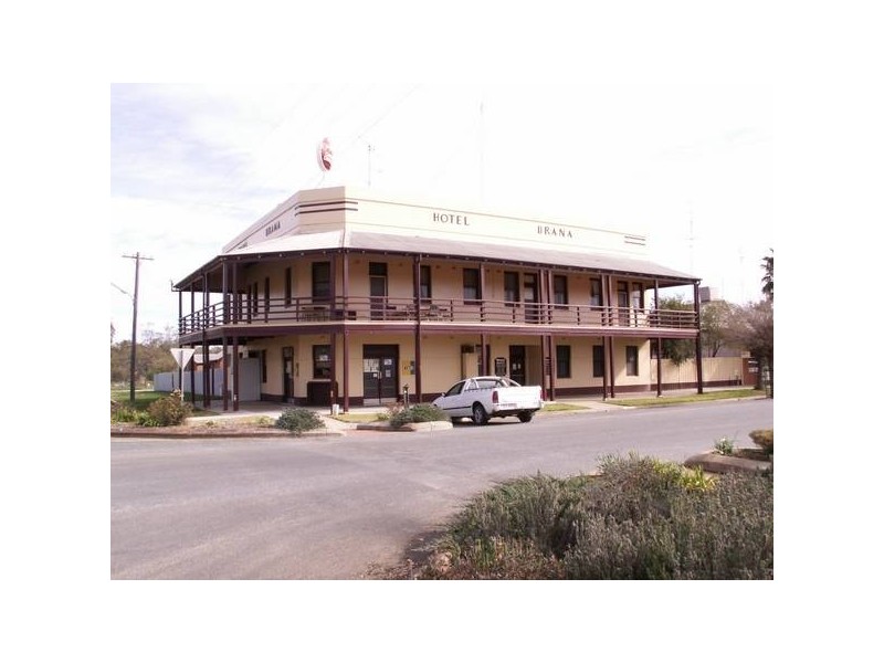 11 Anna Street, Urana NSW 2645