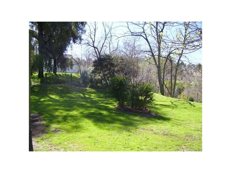 4 Bridge Street, Bethanga VIC 3691