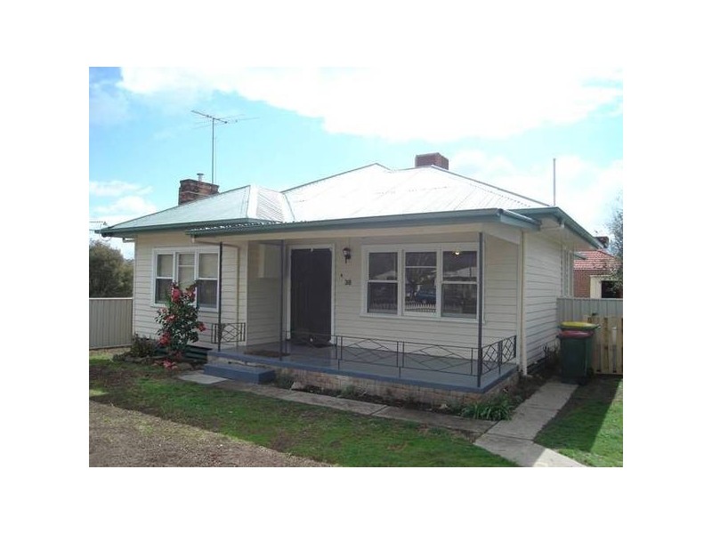 38 Thomas Mitchell Drive, Wodonga VIC 3690