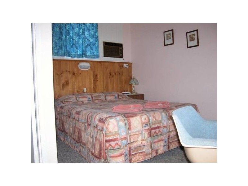 511 WAGGA ROAD, Lavington NSW 2641