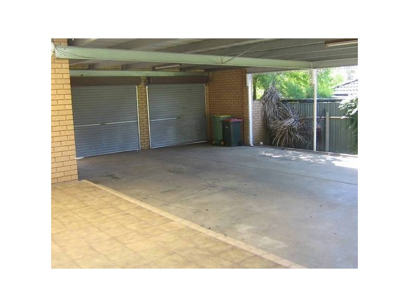 2 Deakin Court, Wodonga VIC 3690