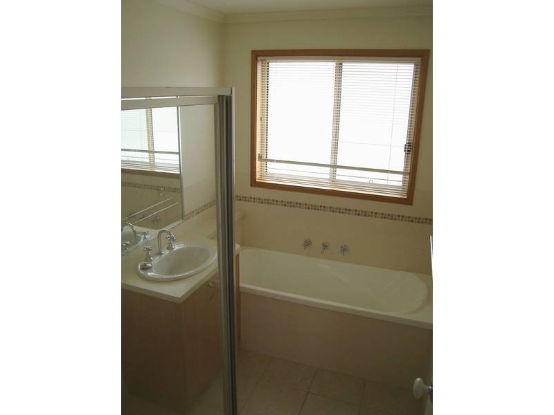 9 Samatha Terrace, Wodonga VIC 3690