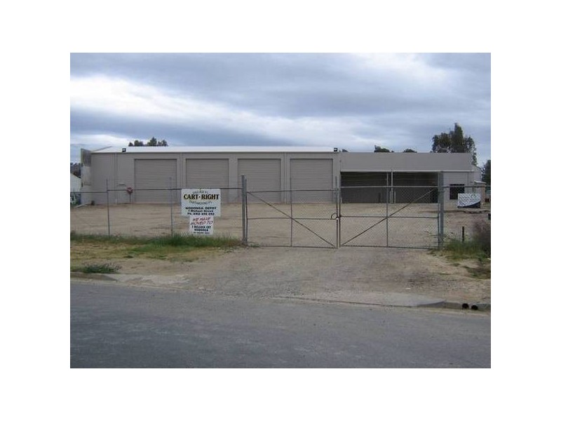 1 MICHAEL DRIVE, Wodonga VIC 3690