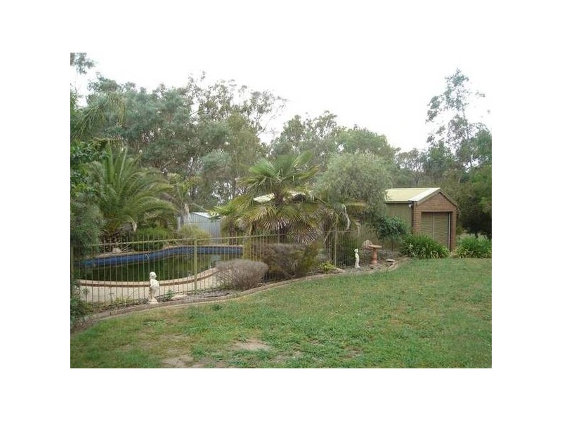9A Barton Drive, Baranduda VIC 3691